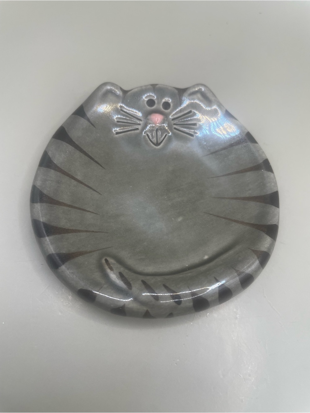 August Ceramics Signed Tiger Cat 2.5” Trinket Dish Spoon Rest Teabag Holder